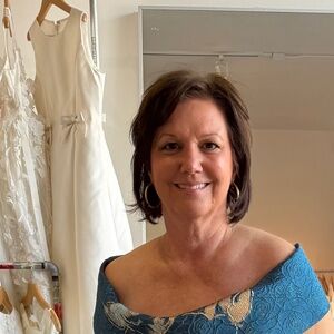 Meet your Posher, Angela